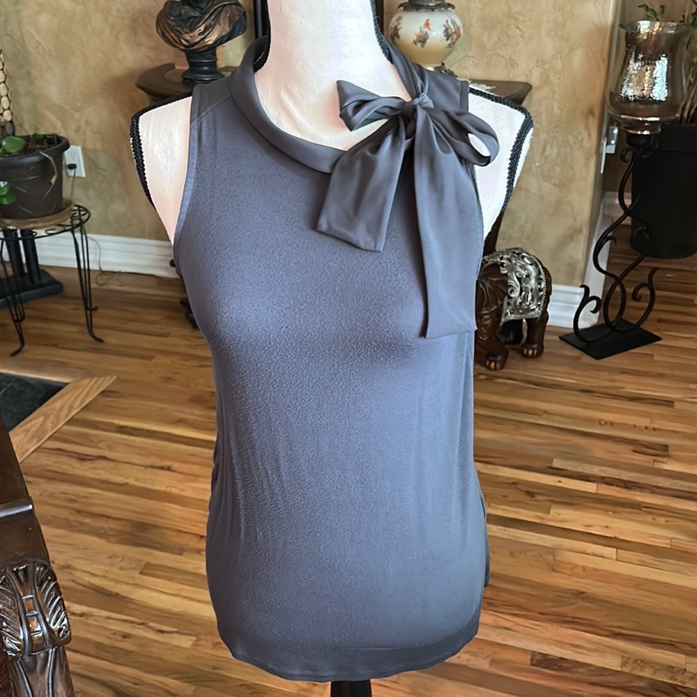 Cute Banana Republic Top